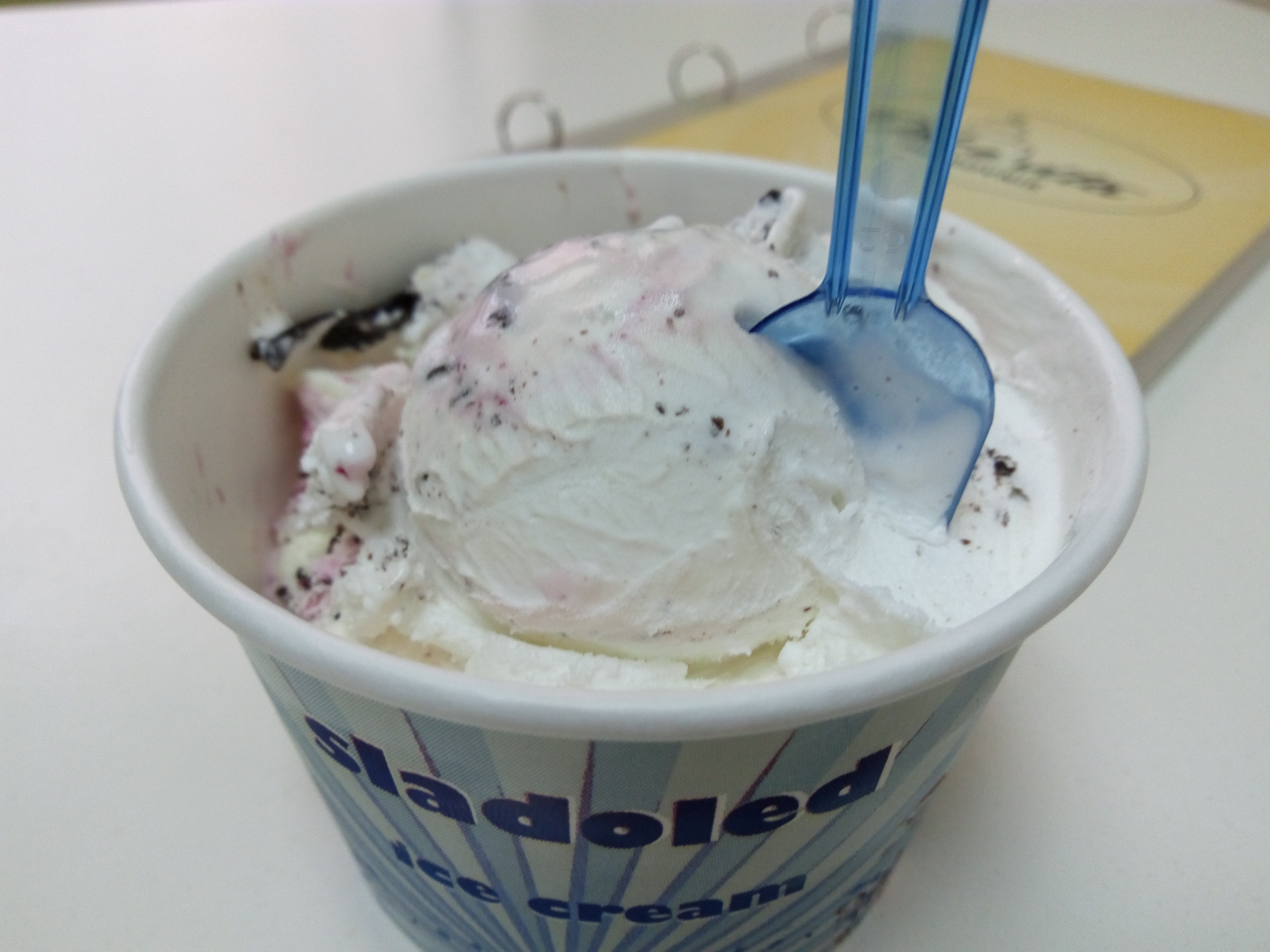 ベリー系のジェラート(カップ)